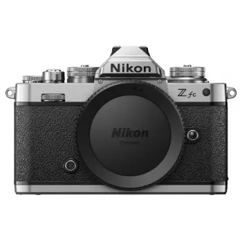 Фотокамера Nikon (VOA090AE)