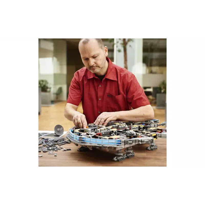 Konstruktőr LEGO Star Wars Millennium Falcon (75192)