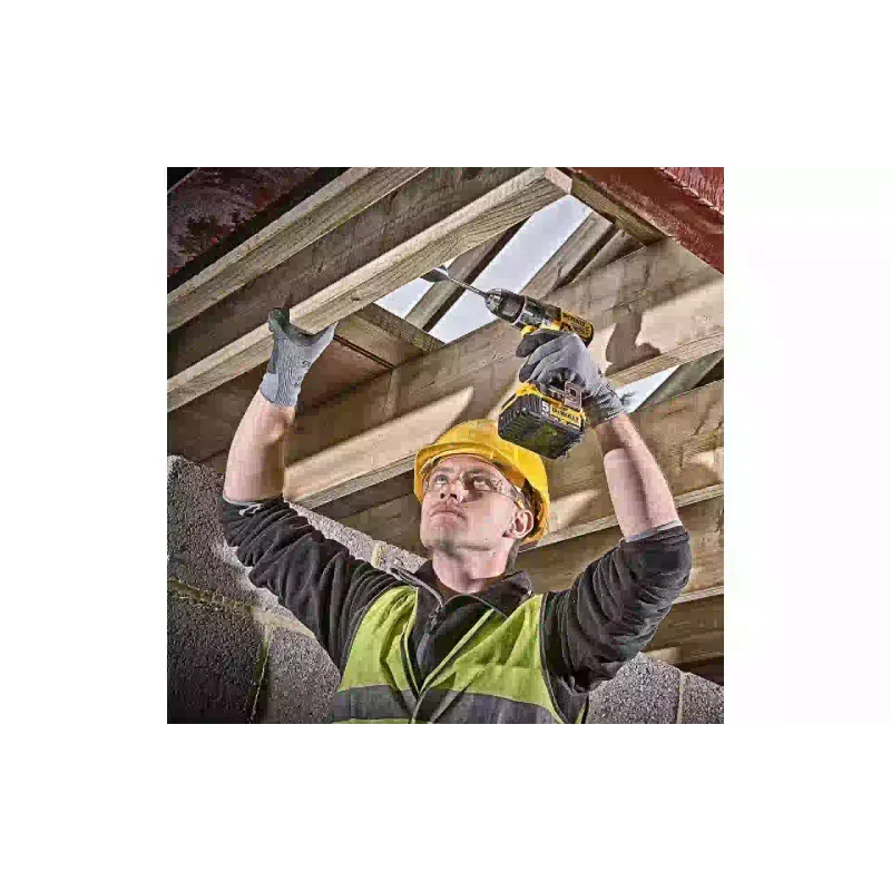 Drill-screwdriver DeWALT (DCD796NT)