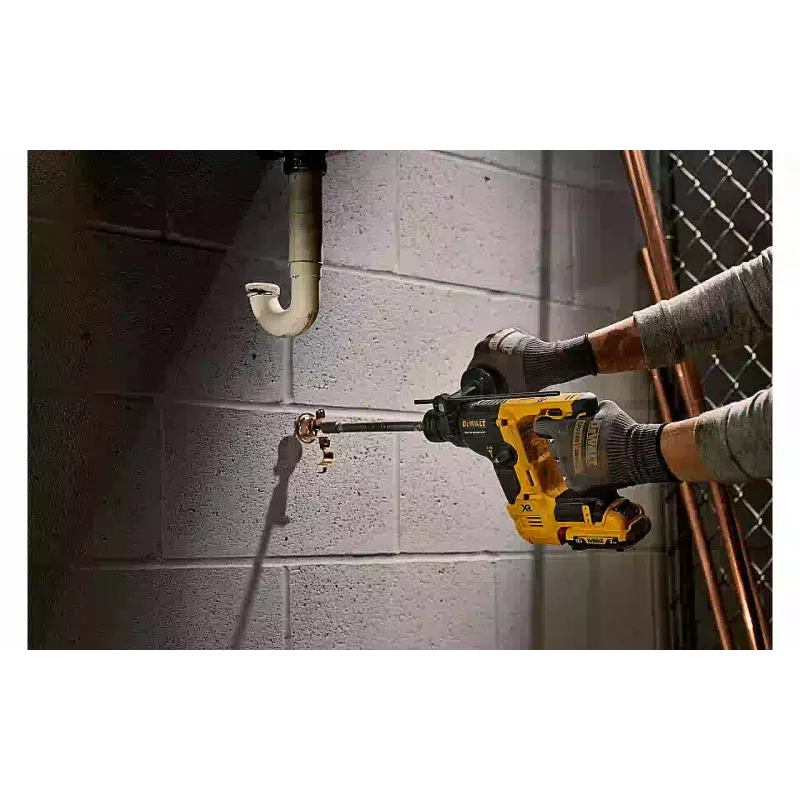 Lyukasztógép DeWALT (DCH072N)
