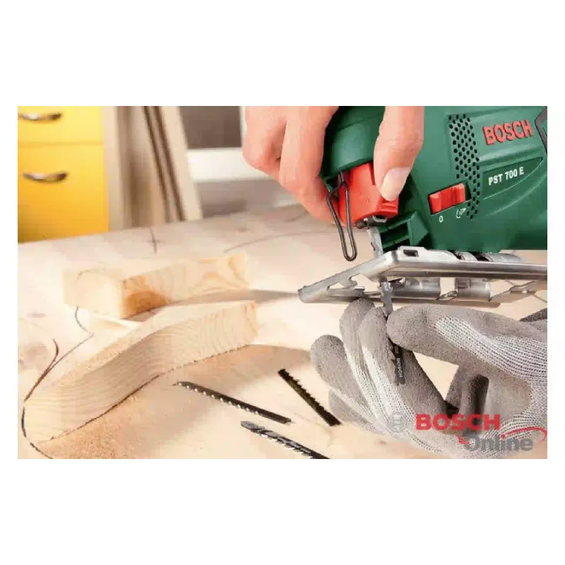 Лобзик Bosch PST 700E (0.603.3A0.020)