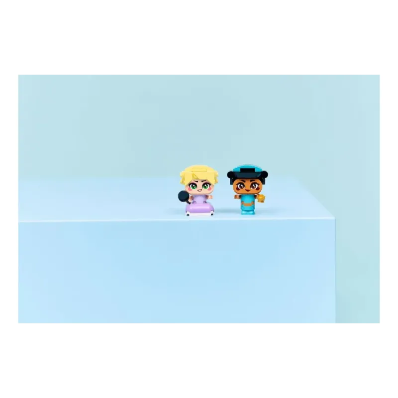 منشئ LEGO (43303)
