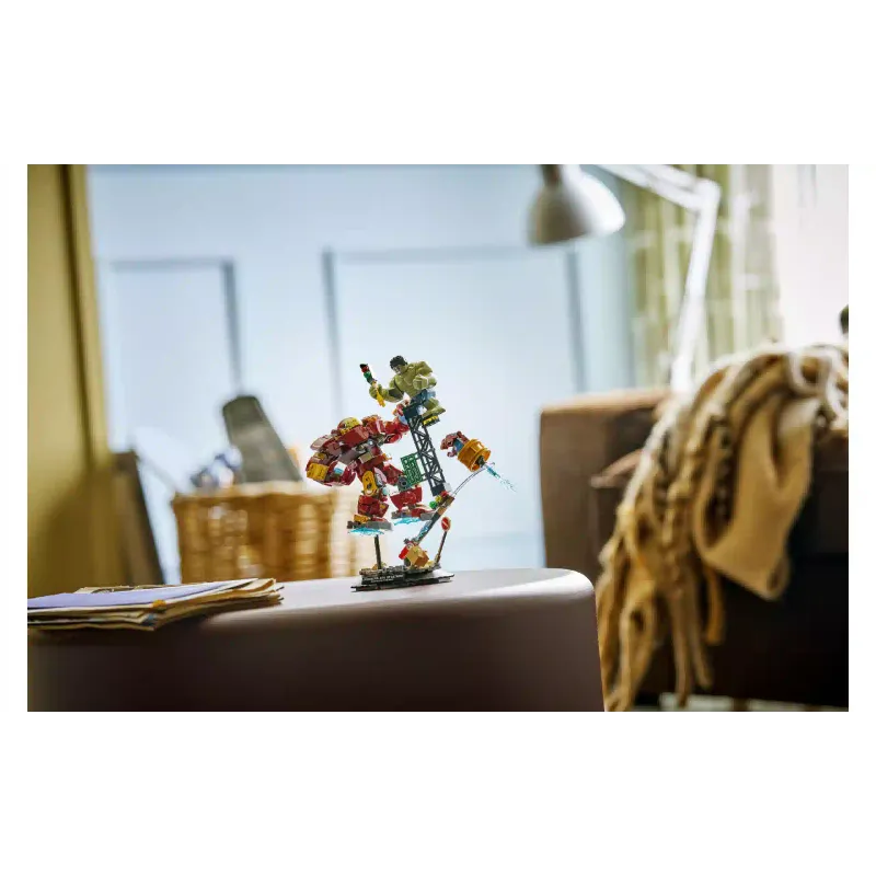 منشئ LEGO (76343)