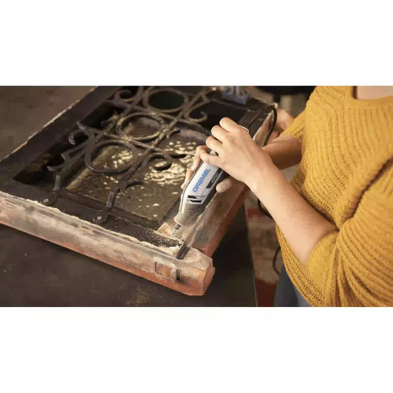 آلة الطحن والنقش Dremel (F.013.425.0JS)