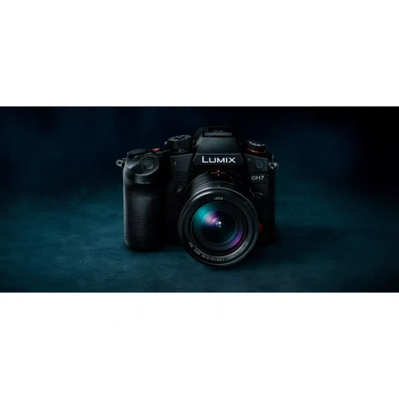 Фотокамера Panasonic DC-GH7 12-60 мм f2.8-4 (DC-GH7LE)