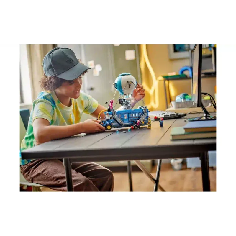 Konstruktőr LEGO Fortnite Battle Bus (77073)