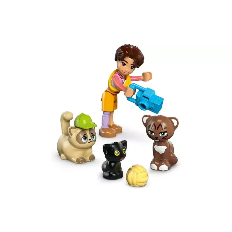 Konstruktor LEGO Friends Heartlake City Apartments and Stores (42670)