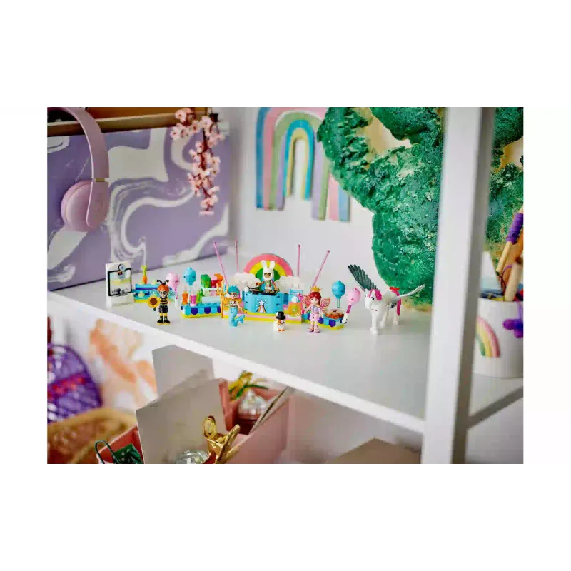 Constructor LEGO Friends Costume Party with Unicorn & Fairy (42661)