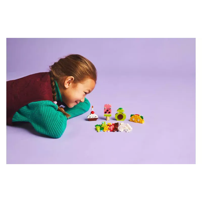 منشئ LEGO Classic Creative Food Friends (11039)