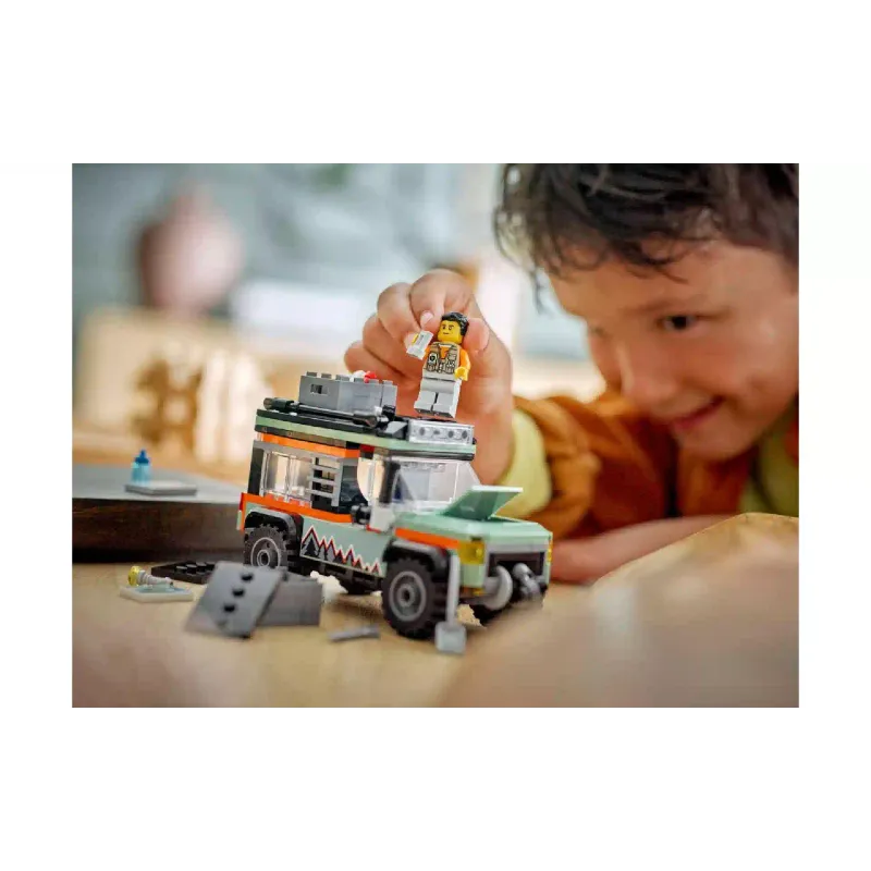 Конструктор LEGO City Off-Road 4x4 Mountain Truck (60447)