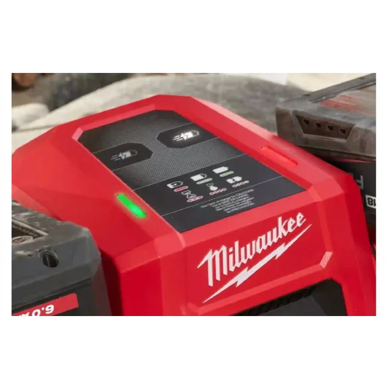 Töltő Milwaukee M18 (4932492531)