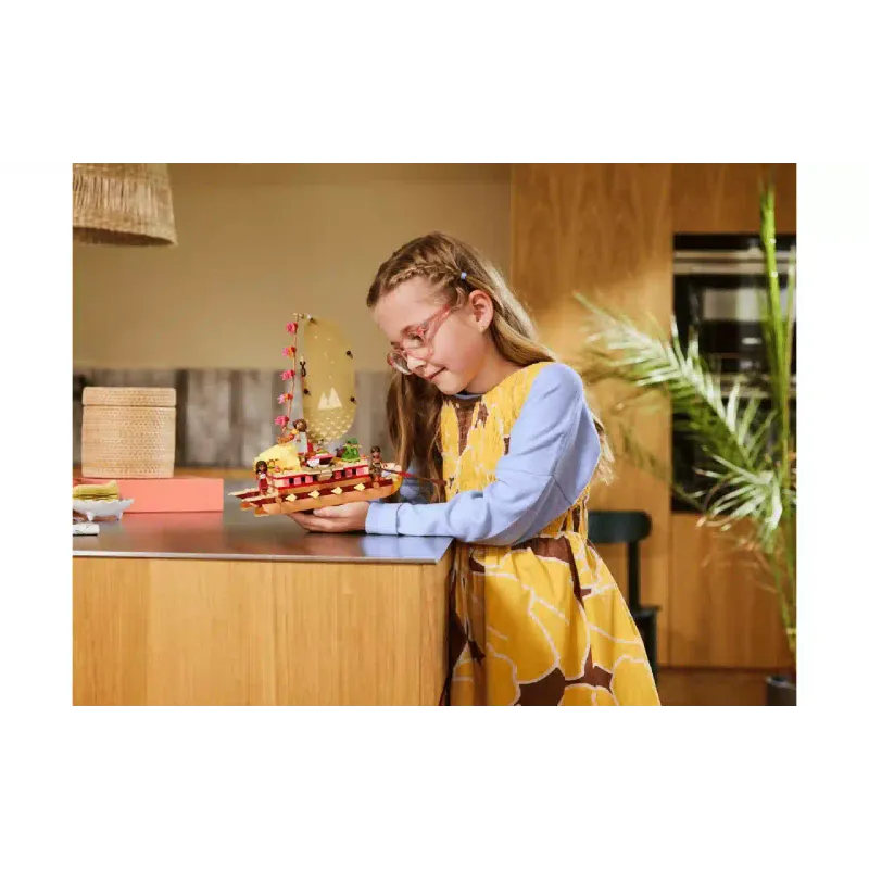 Κατασκευαστής LEGO Disney Moana's Adventure Canoe (43270)