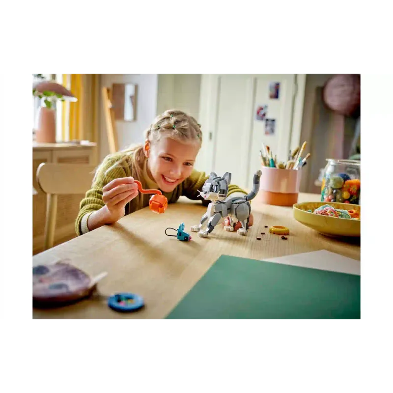 Konstruktor LEGO Creator 3-in-1 Playful Cat (31163)