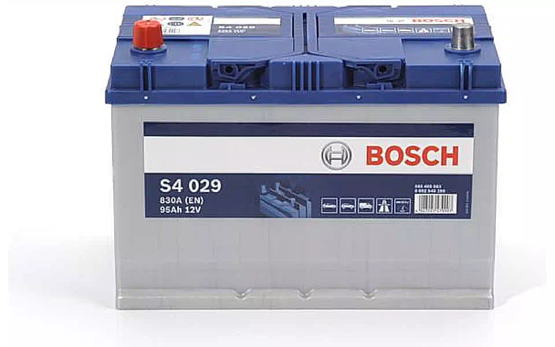 Akkumulátor Bosch S4 12 V 95 A·h 830 A (0092S40290) Akkumulátor Bosch S4 12 V 95 A·h 830 A (0092S40290)