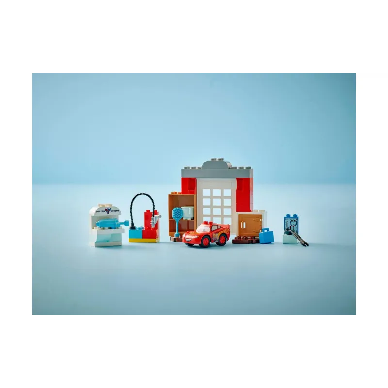 Constructor LEGO Duplo Disney McQueen's Visit to Doc's Garage (10456)