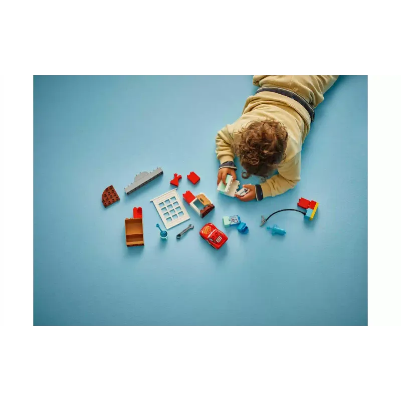 Constructor LEGO Duplo Disney McQueen's Visit to Doc's Garage (10456)