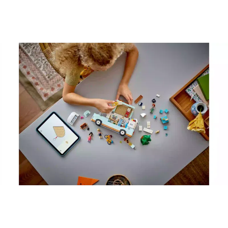 Construtor LEGO Friends Friendship Camper Van Adventure (42663)