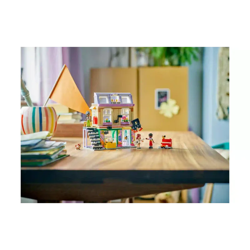 Konstruktor LEGO Friends Music Store & Apartment (42653)