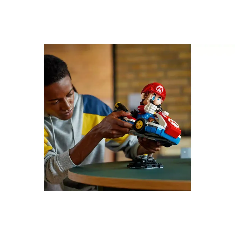 Constructor LEGO Super Mario Mario Kart - Mario & Standard Kart (72037)