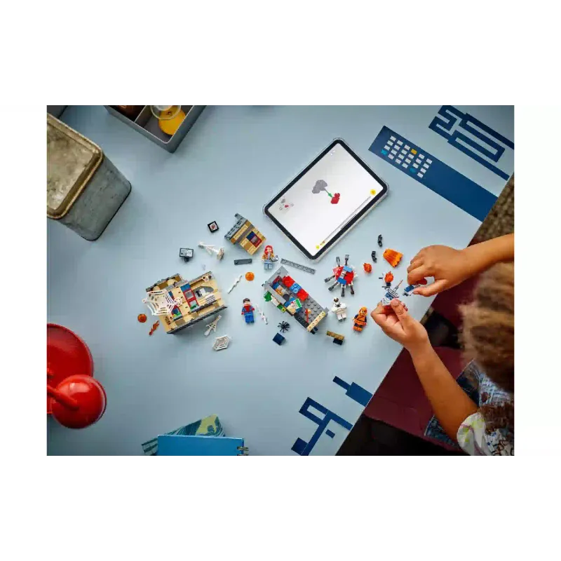 Konstruktőr LEGO Super Heroes Peter Parker’s Apartment (76317)