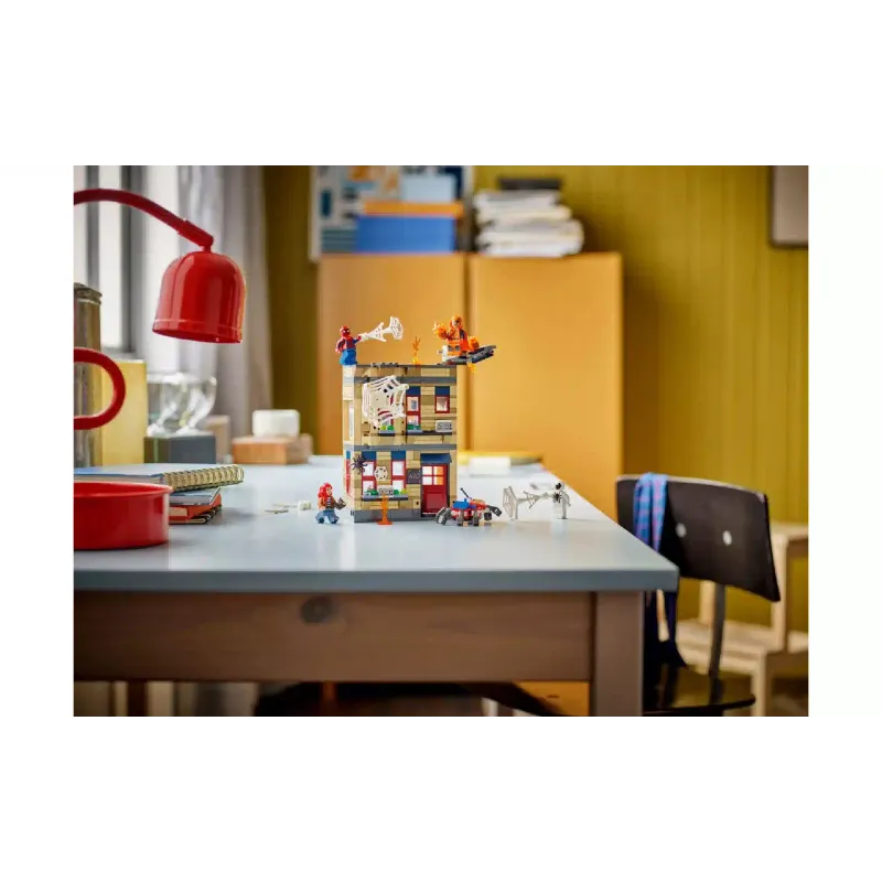 Konstruktőr LEGO Super Heroes Peter Parker’s Apartment (76317)