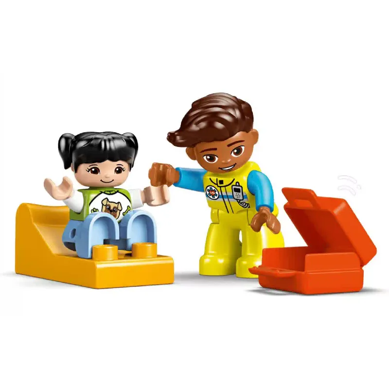 Конструктор LEGO Duplo Ambulance & Driver (10447)