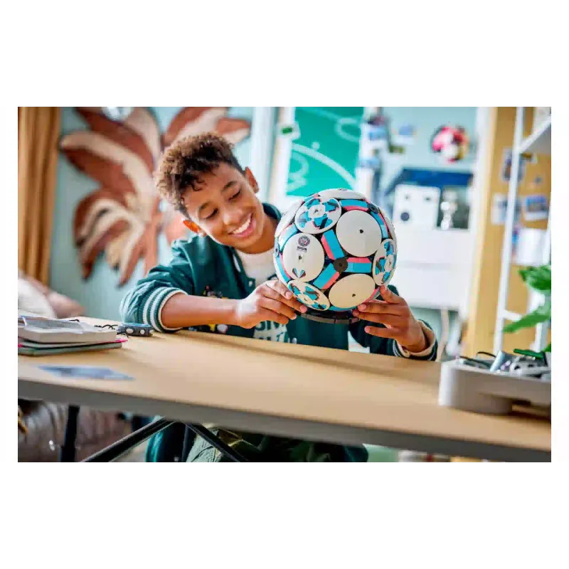 Konstruktor LEGO Editions Football  (43019)
