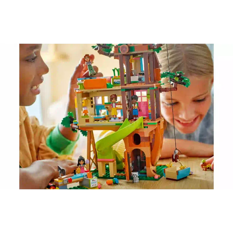 Constructor LEGO Friends Friendship Tree House Hangout (42652)