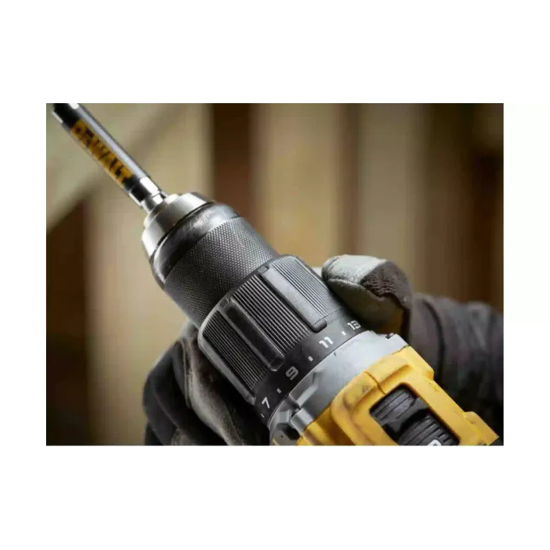 Fúró-csavarhúzó DeWALT (DCD799NT)