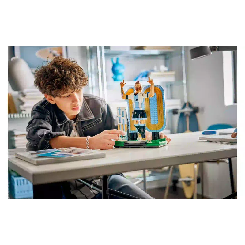 منشئ LEGO Editions Football  (43015)
