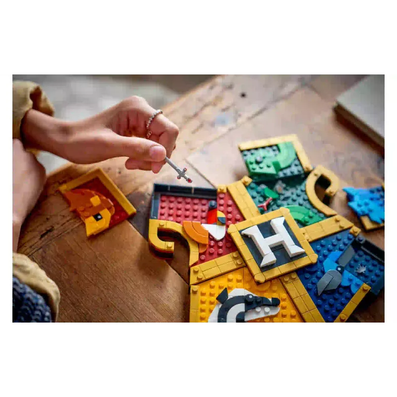 منشئ LEGO (76462)