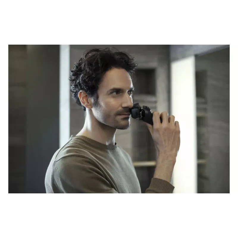 ماكينة حلاقة كهربائية Panasonic, Black (ES-LV9U-K820)