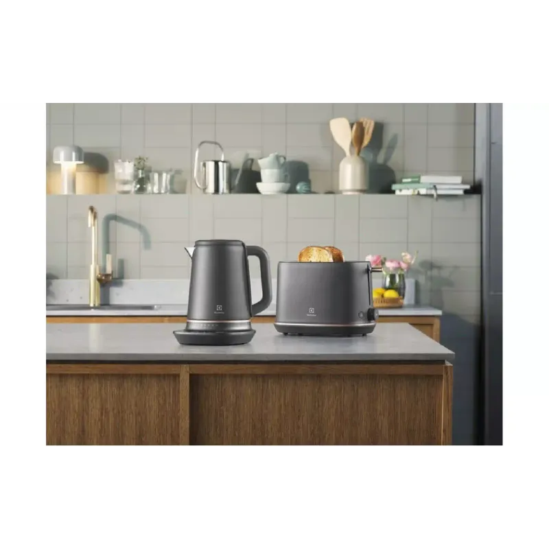 Chaleira elétrica Electrolux, Black (E7K1-6BP)