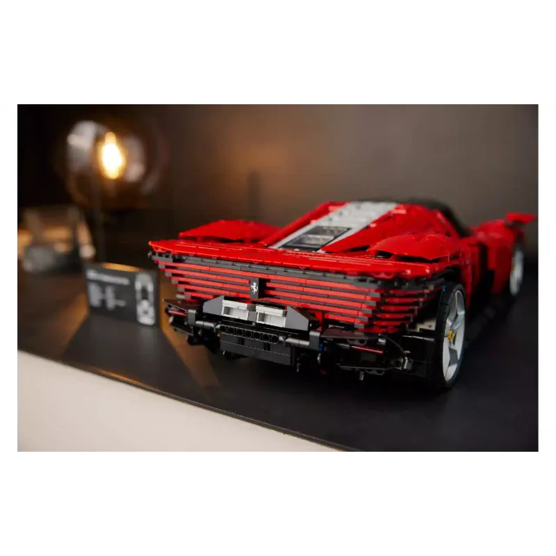 Конструктор LEGO Technic Ferrari Daytona SP3 (42143)