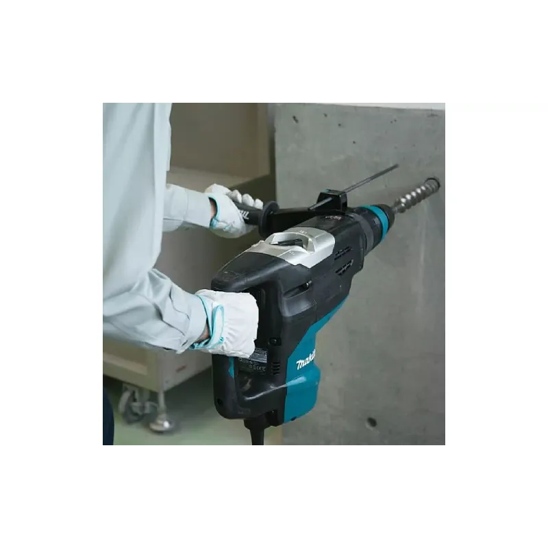 Перфоратор Makita (HR5202C)