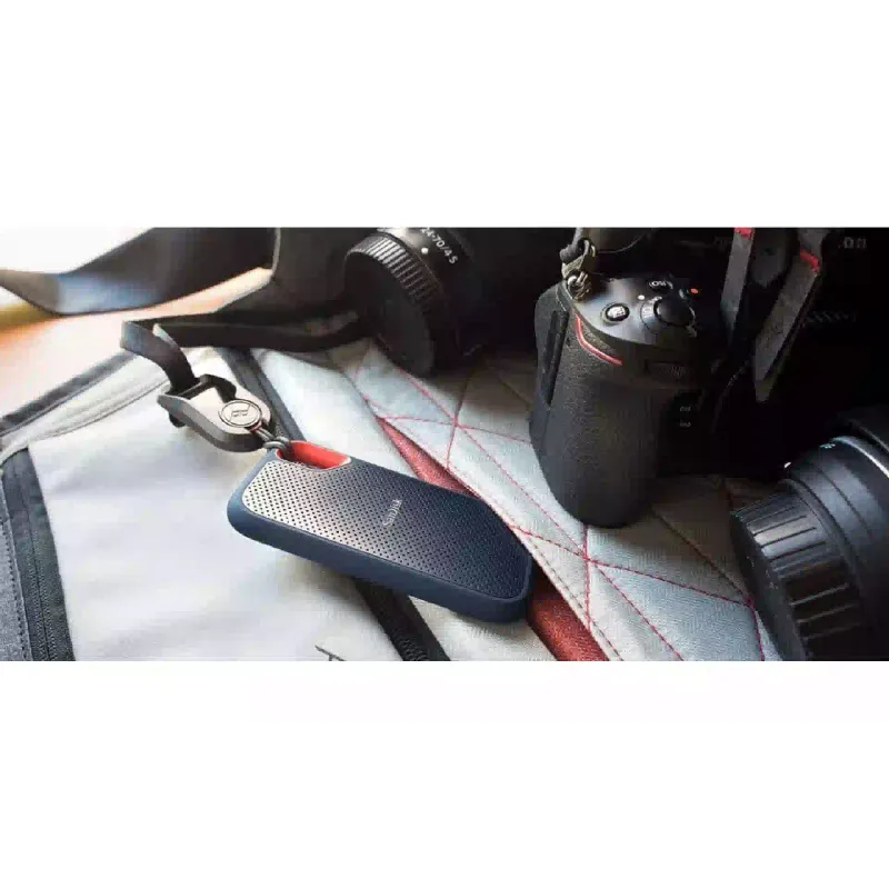 USB-pogon Sandisk E61 (SDSSDE61-1T00-G25)