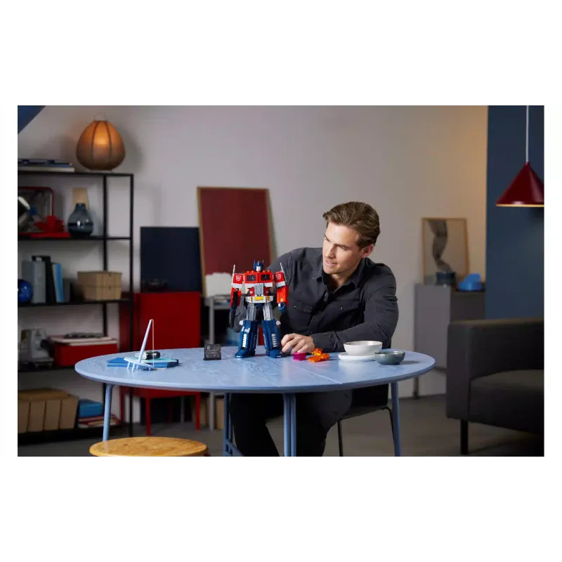 Konstruktor LEGO Icons Optimus Prime (10302)