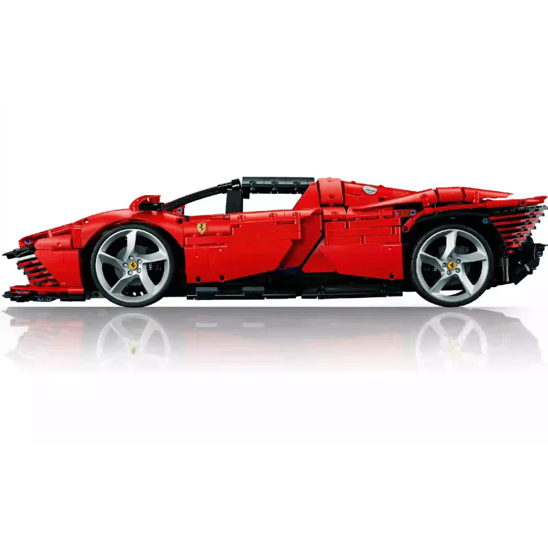 Конструктор LEGO Technic Ferrari Daytona SP3 (42143)