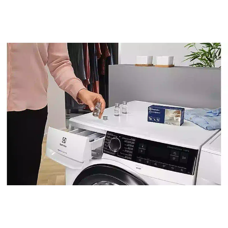 Pralno-sušilni stroj Electrolux, White (EW9W161BUC)