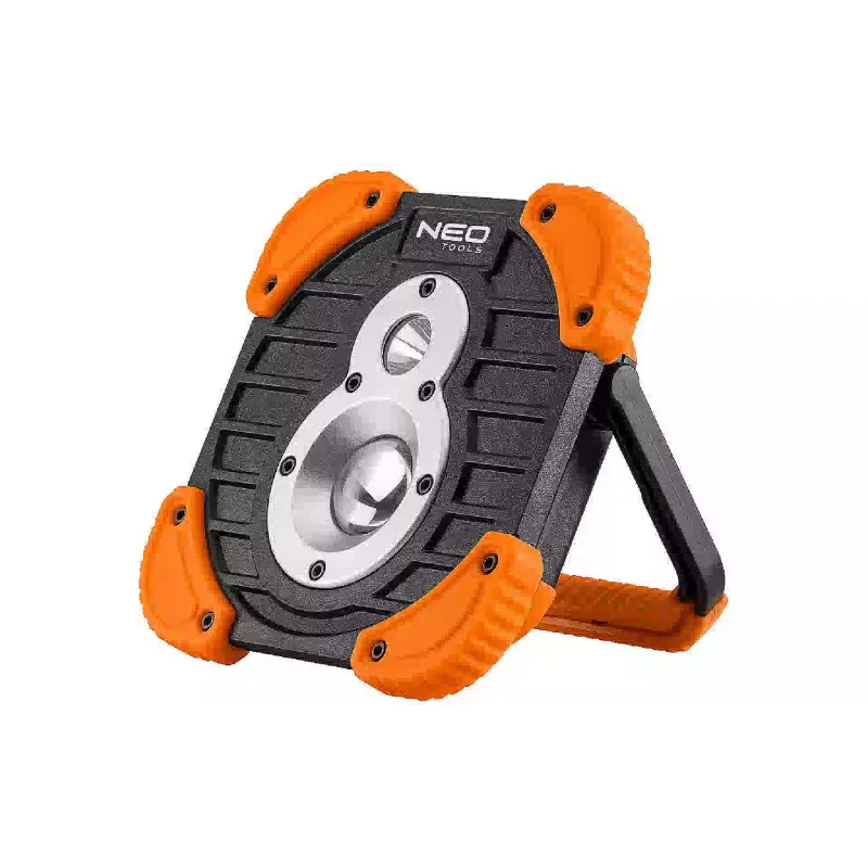 V središču pozornosti Neo Tools (99-040)