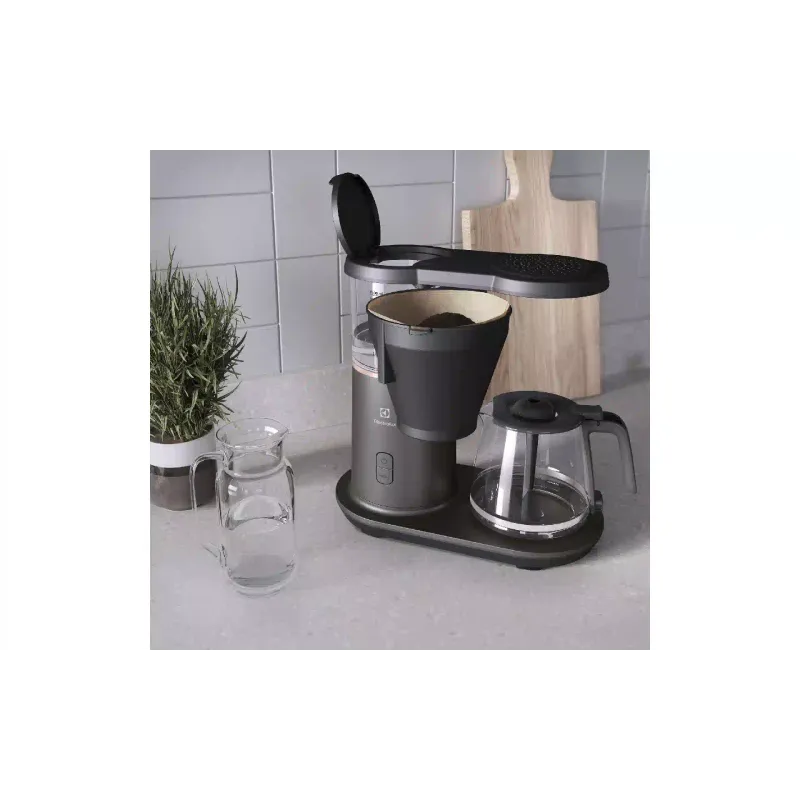 ماكينة صنع القهوة بالتنقيط Electrolux, Black (E7CM1-4MTM)