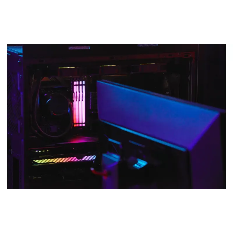 Memória PC-hez Kingston (KF556C40BB-8)