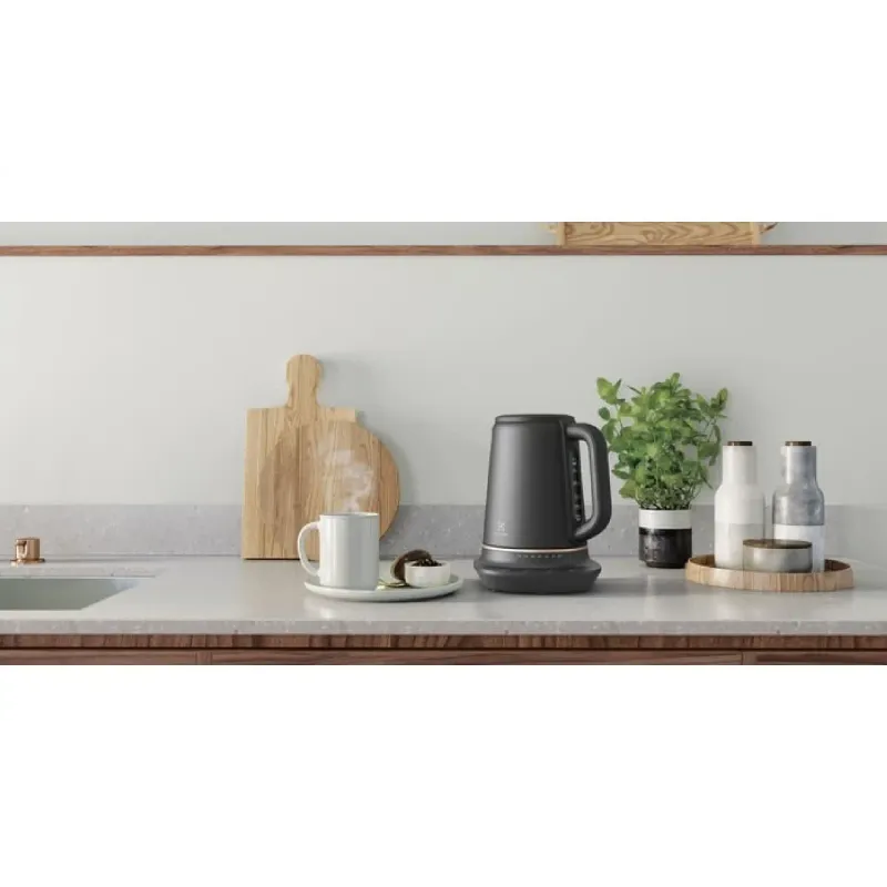 Chaleira elétrica Electrolux, Black (E7K1-6BP)