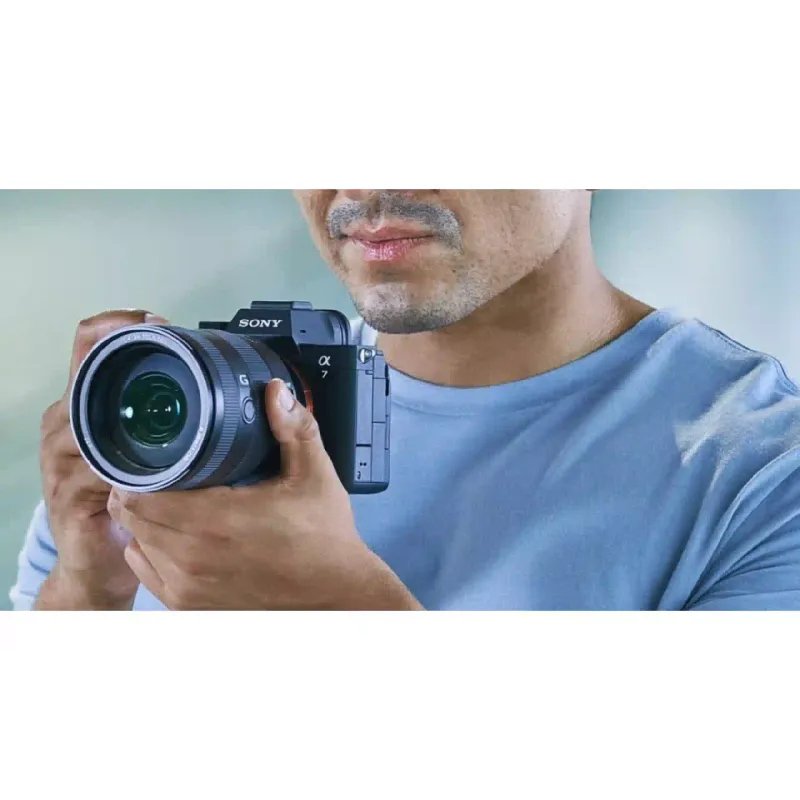 Kamera Sony Alpha 7M4 28-70 mm Kit 7M4, Black (ILCE7M4KB.CEC)