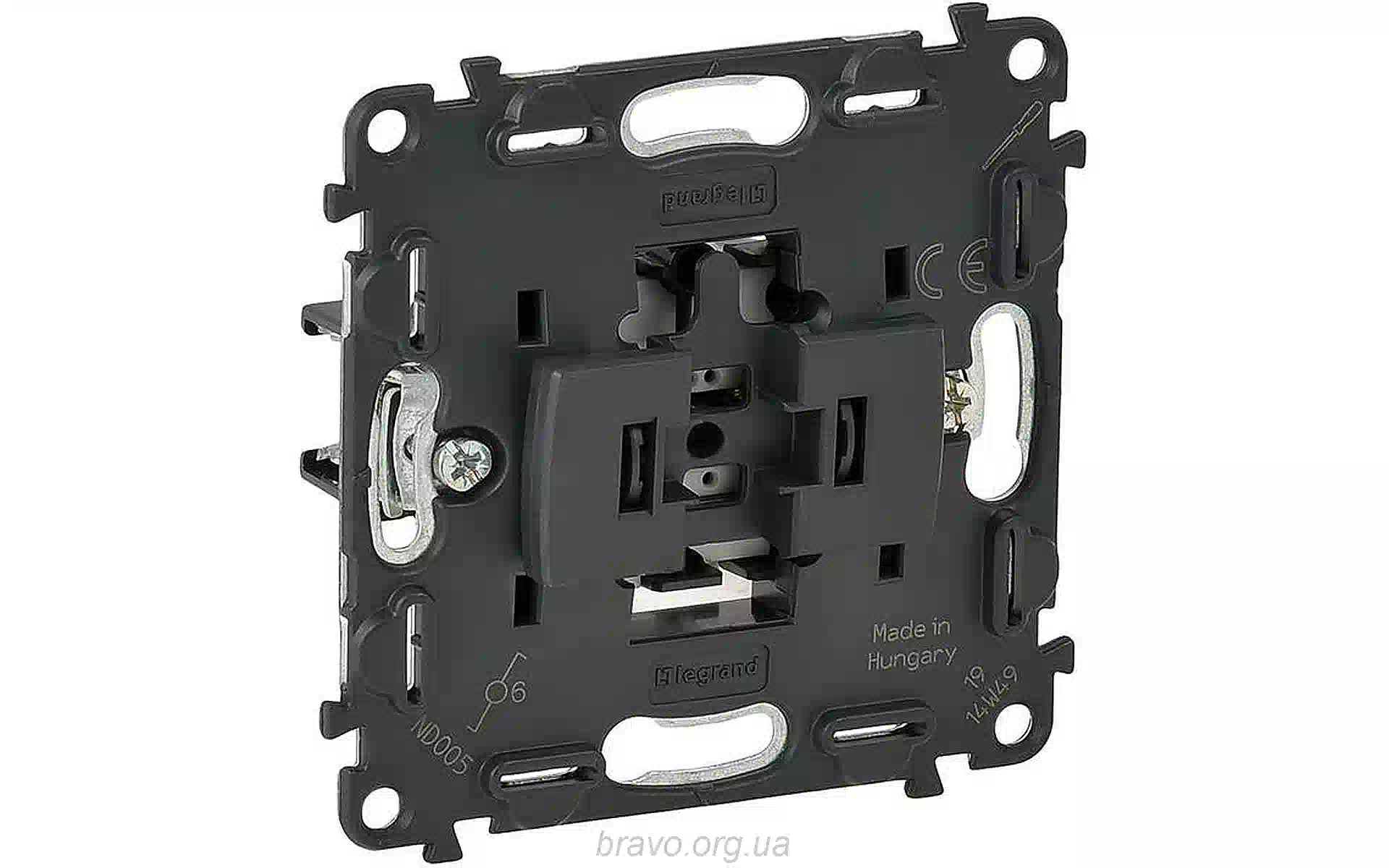 Превключвател Legrand (752027) Превключвател Legrand (752027)