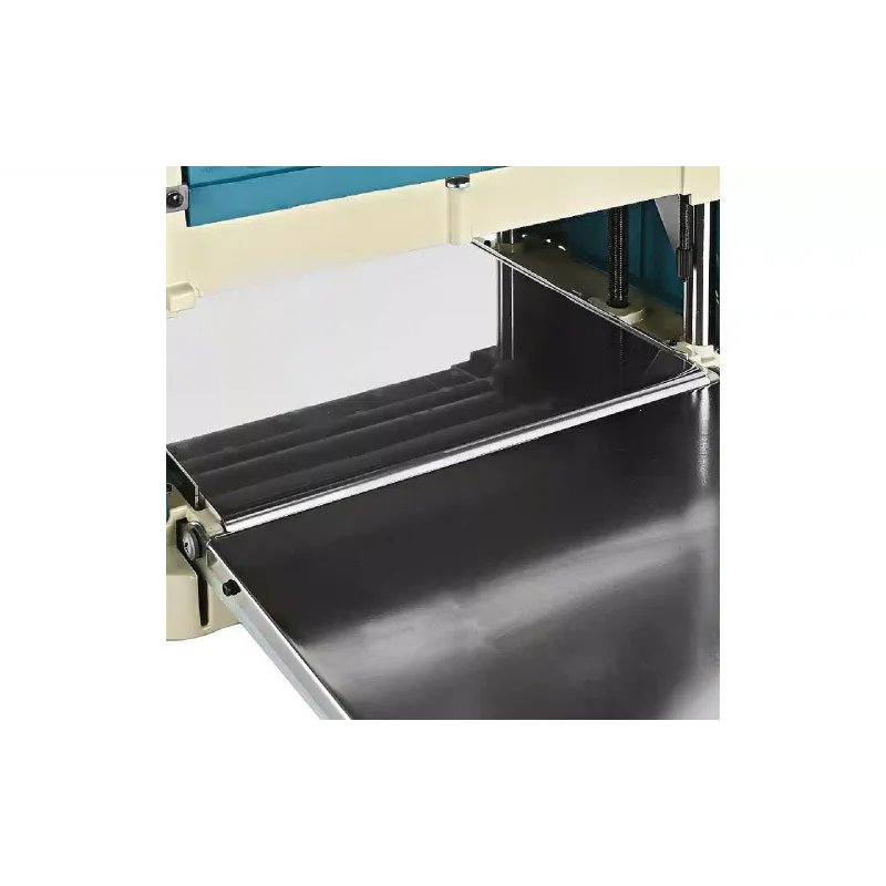 مقياس السطح Makita (2012NB)