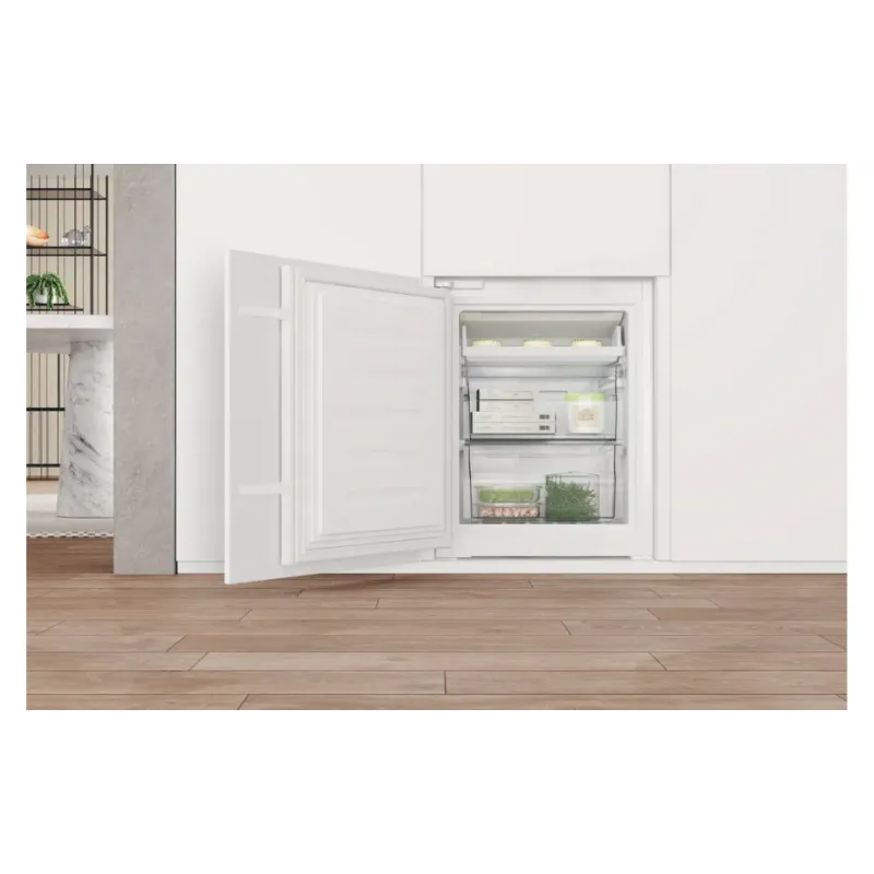 Холодильник Whirlpool (WHC20T352)