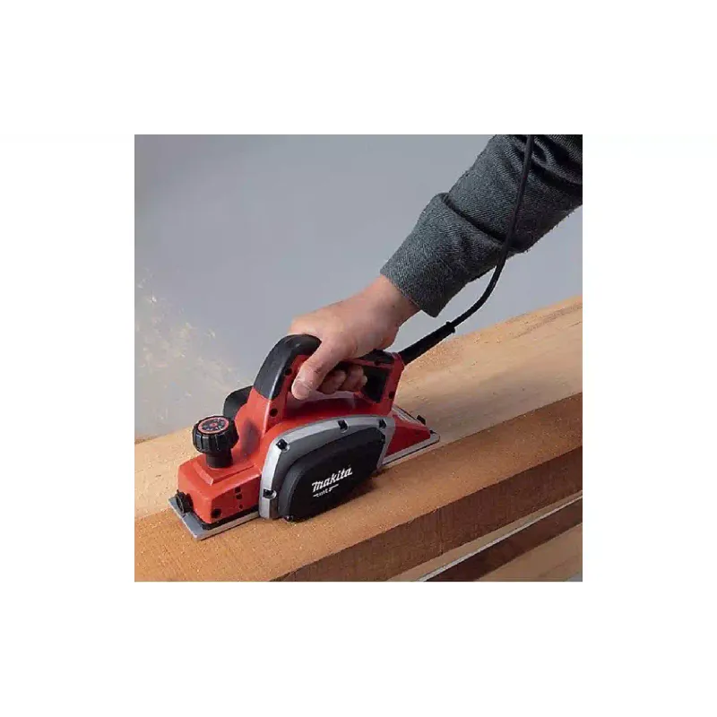 طائرة Makita (M1901)