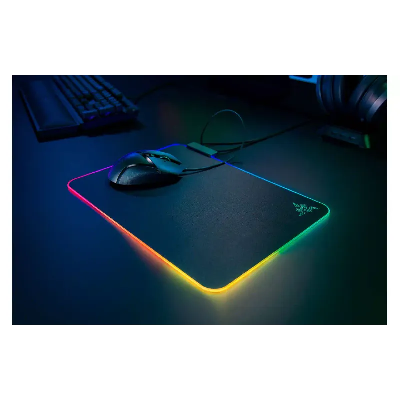 Ігрова поверхня Razer Firefly V2 (RZ02-03020100-R3M1), Black