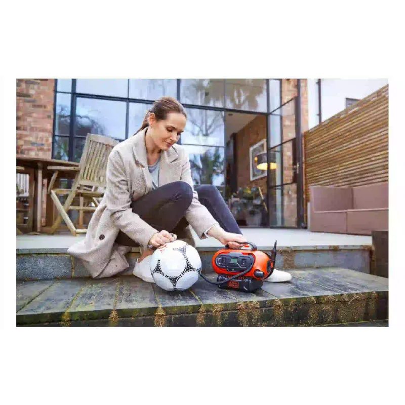 Автомобільний компресор Black+Decker (BDCINF18N), Black